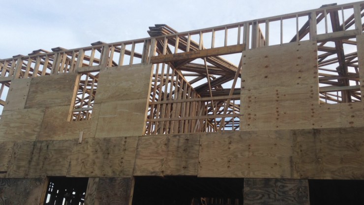8 Oct 2015 front wih trusses