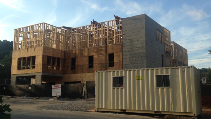 8 October rear with trusses